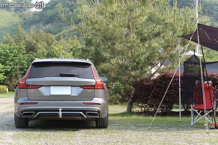【Volvo V60 T6 Recharge 開箱】(2022/02/22 更新保養費用、改裝)