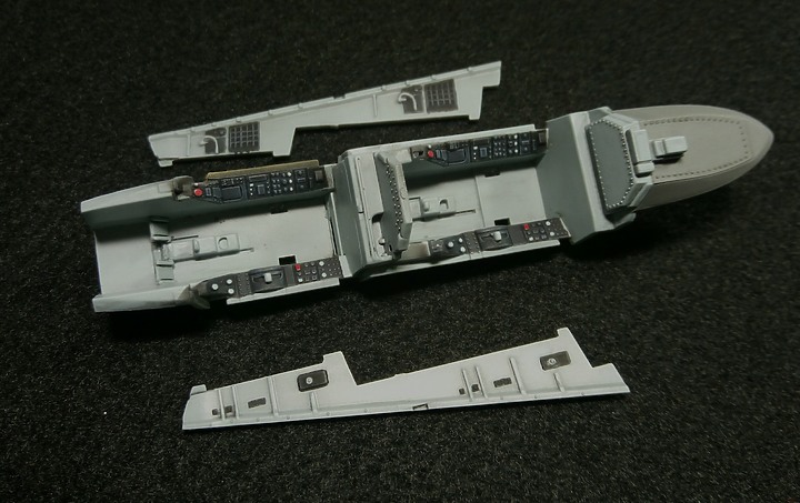 點我看大圖 FREEDOM 1/48 AT-3 自強號教練機