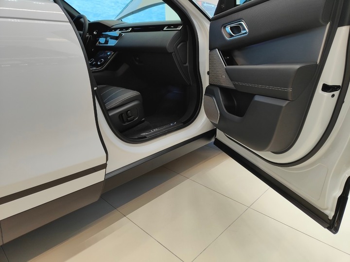 21年式Velar展間賞車心得分享