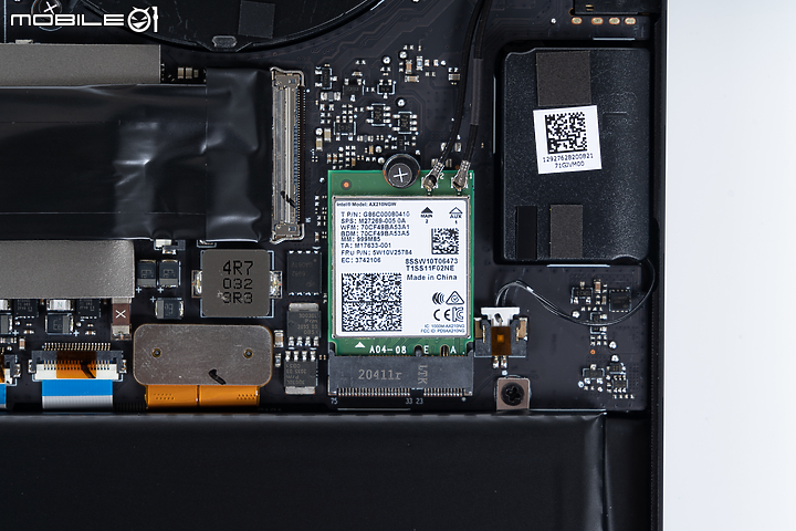 Razer Blade 15 Advanced with Thunderbolt 4 Chroma 薄型電競重磅效能
