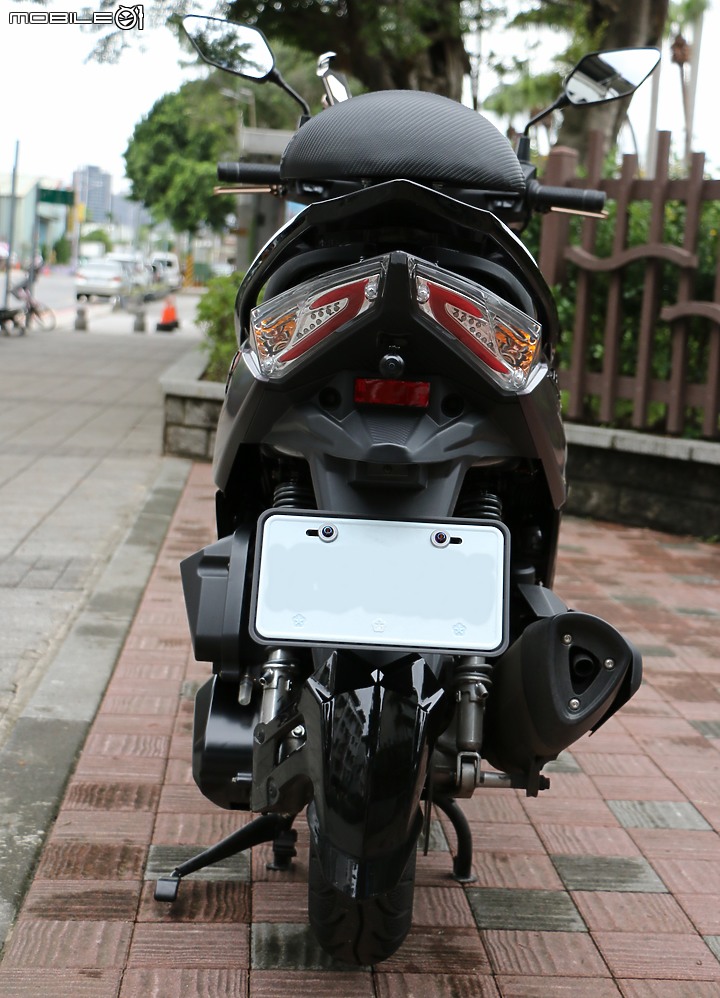 Jet SL 開箱 & 老車關箱 & 300公里心得 + 3000公里心得