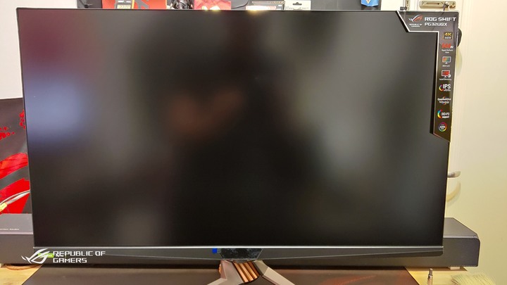 ROG PG32UQX - 4K 144Hz DSC Mini LED HDR顯示器之王(簡單開箱-圖文多)