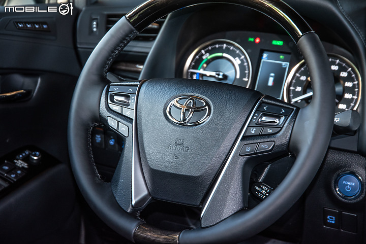 Toyota Alphard 新年式試駕|電子後視鏡加持、表現更臻完美!