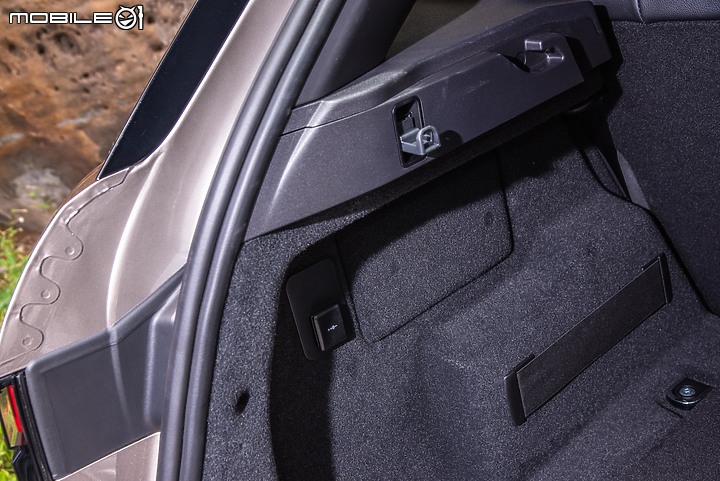 Land Rover Range Rover Evoque P250 R-Dynamic SE 新年式試駕|安全、科技一併升級!