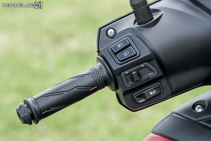 YAMAHA CYGNUS RAY-ZR 125 試駕｜印度旗艦登台 舒適取勝