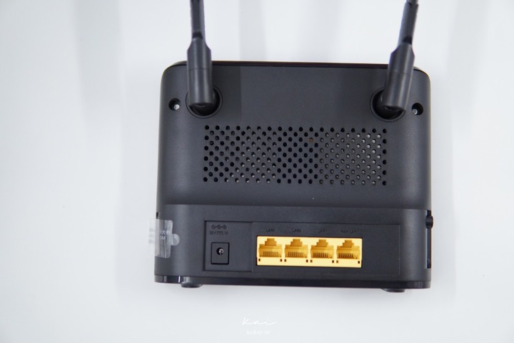 【開箱】D-Link DWR-961 4G LTE Cat. 6 AC1200無線路由器 安裝、測速
