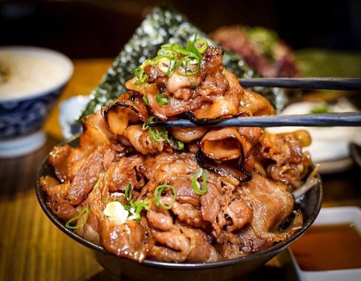 風靡全台燒肉丼「牛丁次郎坊」挺防疫！祭出「外帶85折」優惠