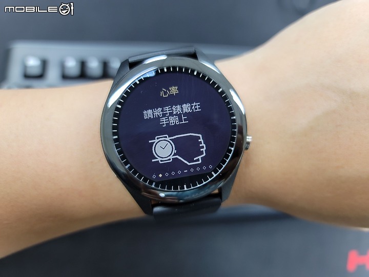 因血氧爆紅的ASUS VIVOWATCH SP簡單分享
