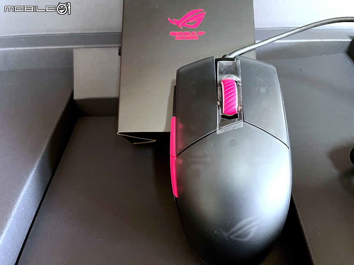 更多核更多執行緒的 ROG STRIX G15 實在太香了, 就挑一台配色騷包的來用吧