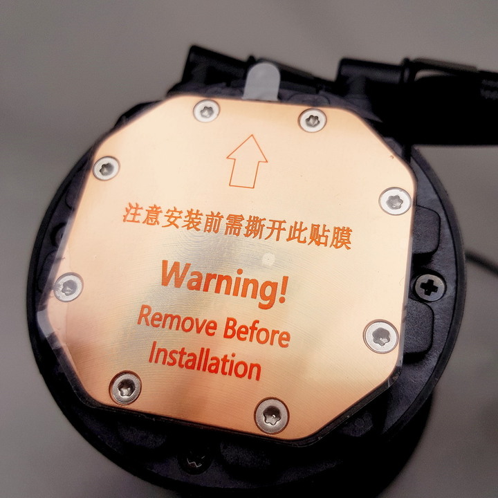 夠冷夠閃亮的一體式水冷散熱器 - 迎廣 InWin BR36