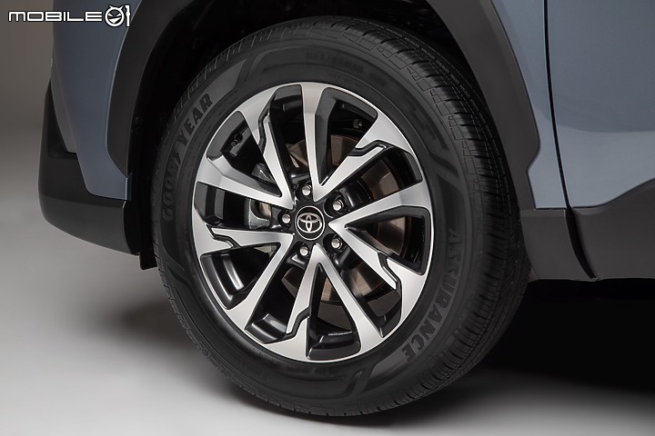 【海外新訊】Toyota Corolla Cross正式進軍北美,2.0升Dynamic Force引擎、電子手煞車全入列!