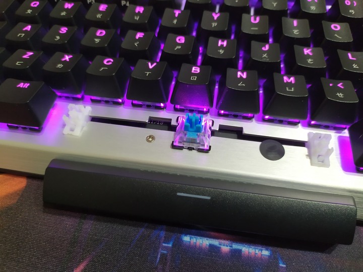 Cooler Master CK351，低調簡約設計與貼心配置讓你遊戲不再慢半拍 !!!
