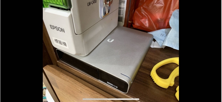 疫情關在家就是要整理弱電櫃啊,Unifi 簡易版全家桶分享 UDMP+USW-24-POE