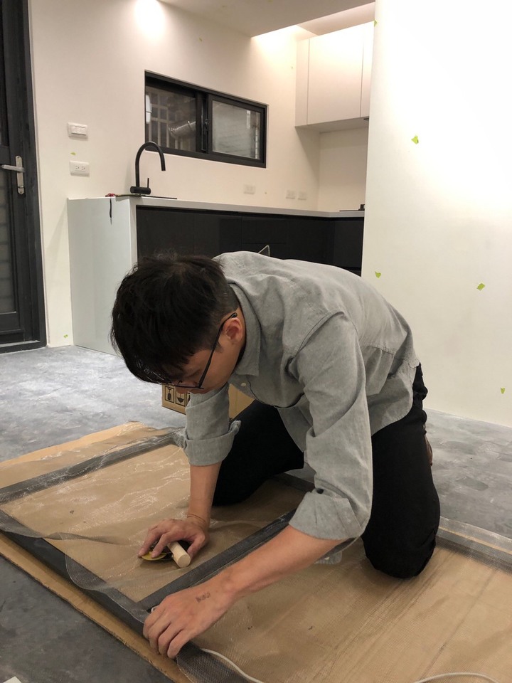 ［開箱］高雄20年中古屋翻新，輕工業森林風單身男子共享空間