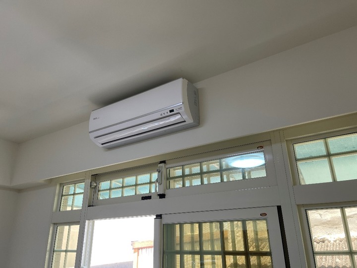 新屋安裝好4台冷氣了，期待交屋日