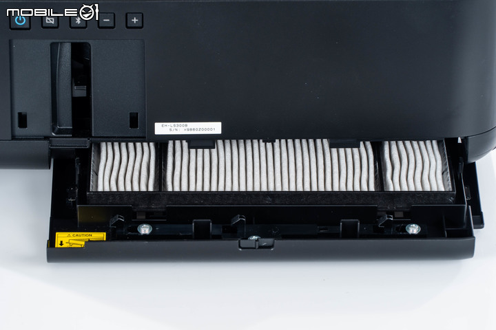 EPSON 國民雷射大電視 EH-LS300B 開箱體驗 120 吋大畫面輕鬆可得