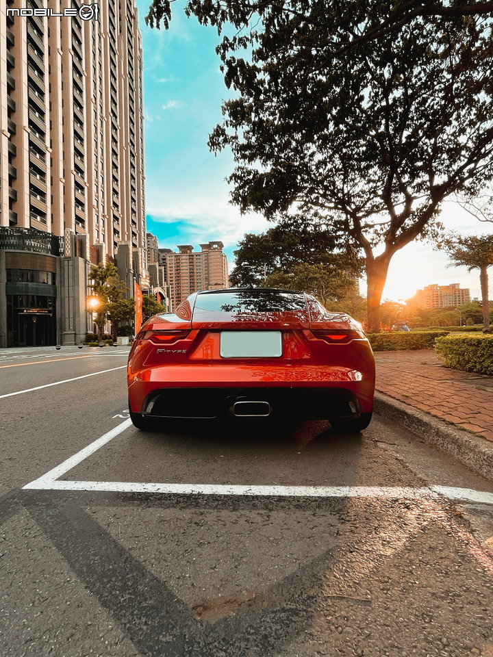 點我看大圖 今早不用點,Defender & F-Type 英式全餐P300雙開箱(亂入德式992)
