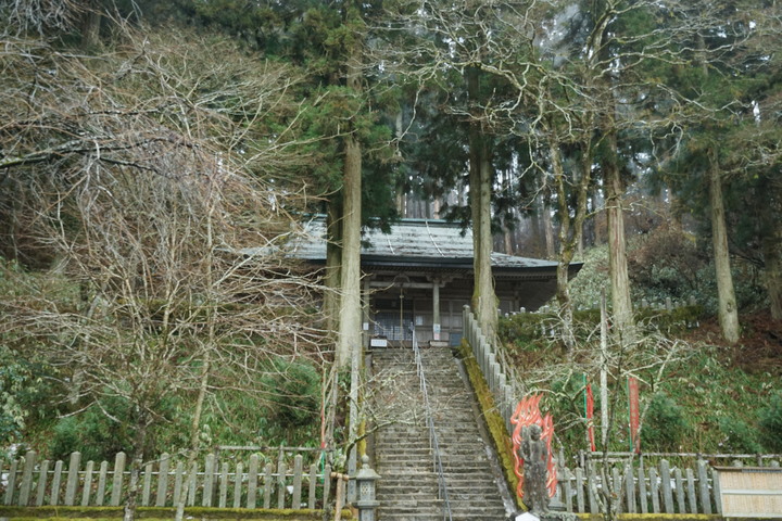 冬季漫步大阪最高山-金剛山葛木神社攻頂遊記