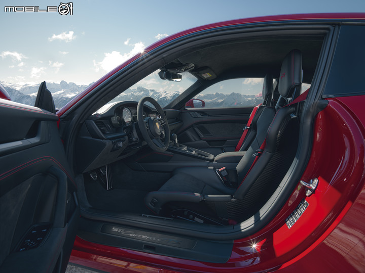 【海外新訊】Porsche推出992世代911 GTS車型,動力提升、變速箱提供八速PDK與七速手排兩種選擇!