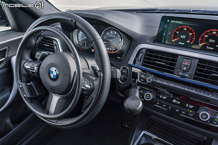 【海外新訊】BMW推出身障人士專屬的駕馭體驗營,讓所有人都可以感受到BMW的駕馭激情。