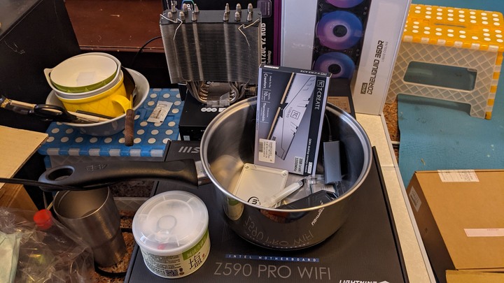 微星MSI MAG CoreLiquio 360R 簡易開箱 (更新 空冷利民TRUE Spirit 140 Power 單風扇水冷 MasterLiquid ML120L V2 RGB 雙風扇水冷 微星MAG CoreLiquio 240R 溫度測試對比) )