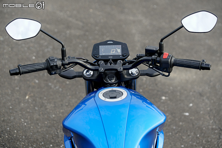 SUZUKI GIXXER 250 試駕｜當家油冷技術下放 日系白牌街跑新體驗