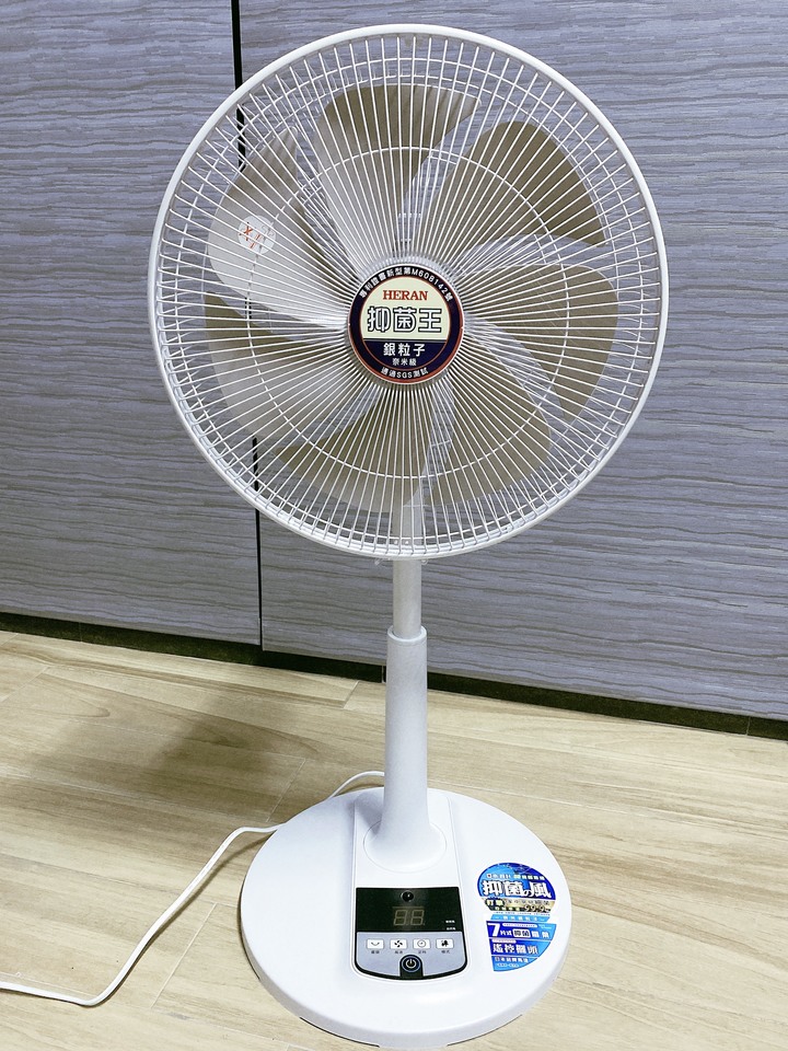 HERAN 禾聯 14吋 奈米銀抑菌DC扇 小開箱-抑菌王風扇