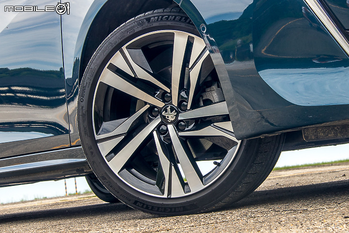 VW Arteon Shooting Brake v.s Peugeot 508 SW ｜200 萬級美型 Wagon 對決！
