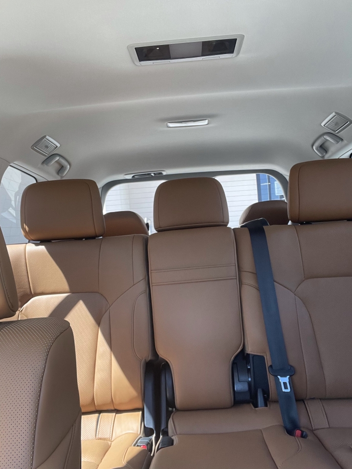 開箱 2021 LX570 退休禮物