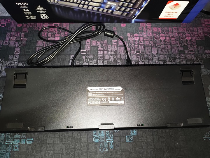 [開箱] 陽極工藝沉穩有型 軸體新體驗 iRocks K75M Gateron 紅 By 沁凱