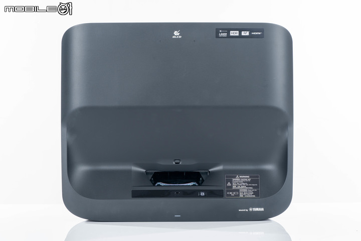 EPSON 國民雷射大電視 EH-LS300B 開箱體驗 120 吋大畫面輕鬆可得