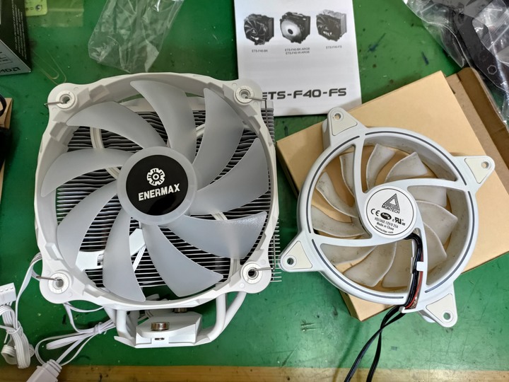 清涼一夏 白色塔散 安耐美 ENERMAX ETS-F40-W-ARGB 裝機心得
