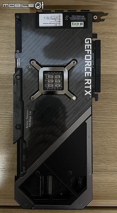 點我看大圖 Ti 信仰 ROG STRIX RTX3080 Ti O12G 速開箱