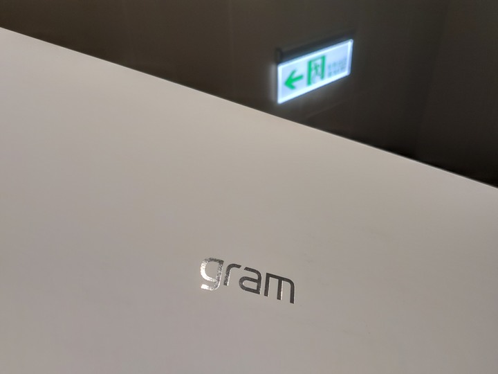 世界最輕薄の軍規筆電!LG gram 16吋筆電,高續航力滿足玩家需求~