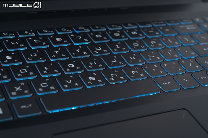 MSI Pulse GL66 科幻外型與絕佳效能的協奏曲