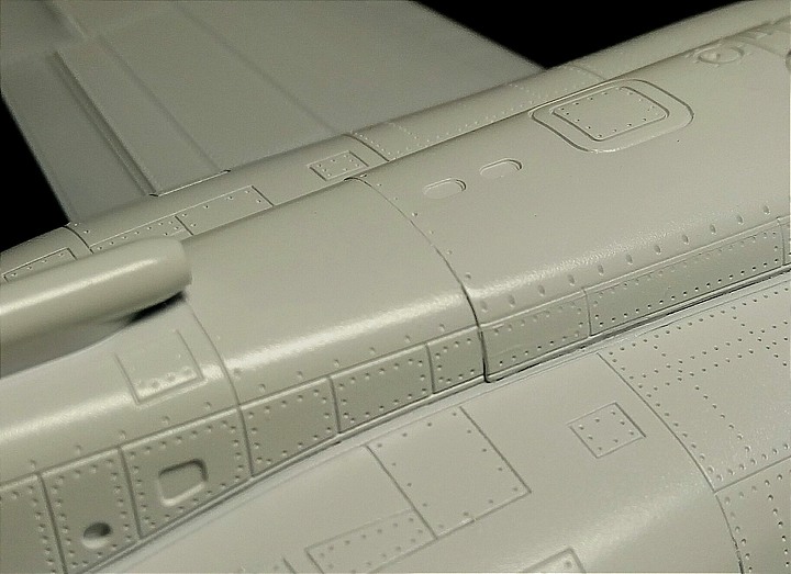 點我看大圖 FREEDOM 1/48 AT-3 自強號教練機