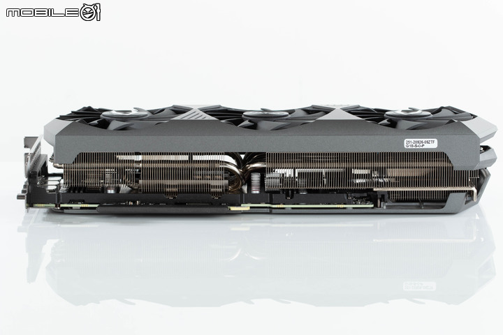 ZOTAC GAMING GeForce RTX 3080 Ti AMP Holo 顯示卡開箱實測 緊緻身形內的效能選擇
