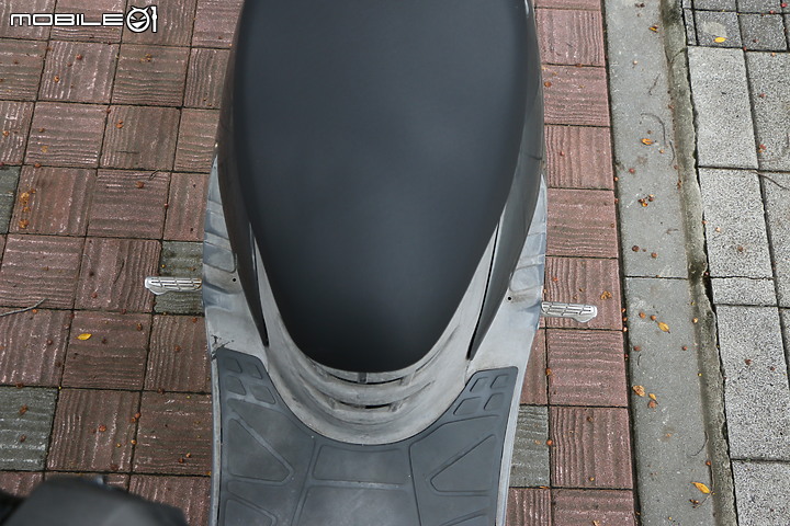 Jet SL 開箱 & 老車關箱 & 300公里心得 + 3000公里心得