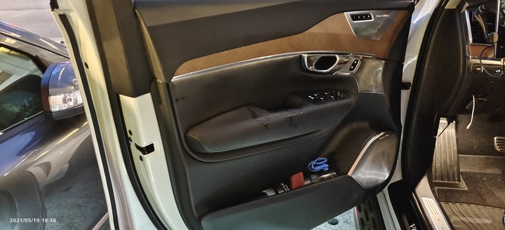 2016 Volvo XC90 D5 M+的DIY改裝Bowers&Wilkins音響升級歷程
