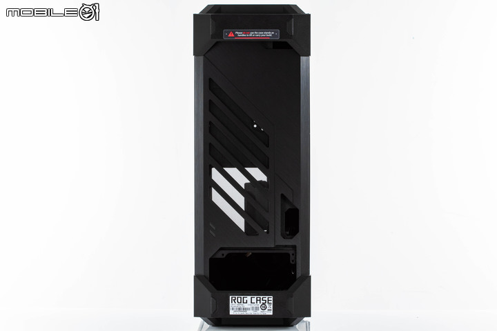 ROG Z11 電競機殼開箱試用 以斜向擺主機板真能提高性能?