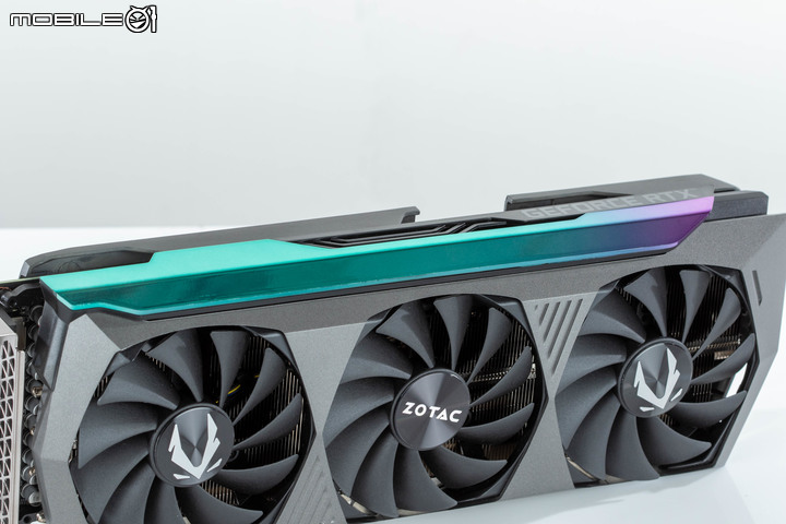 ZOTAC GAMING GeForce RTX 3080 Ti AMP Holo 顯示卡開箱實測 緊緻身形內的效能選擇