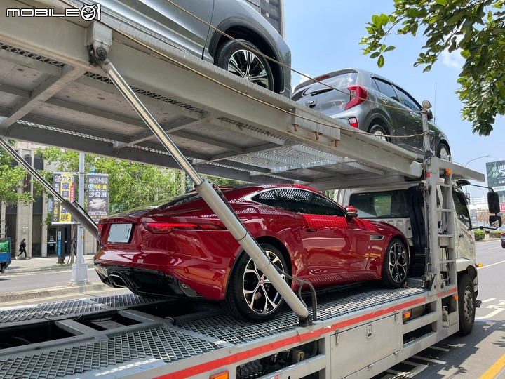 點我看大圖 今早不用點,Defender & F-Type 英式全餐P300雙開箱(亂入德式992)