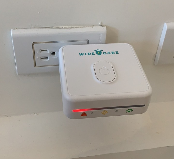 點我看大圖 【開箱】插座檢測器「WIRE CARE」