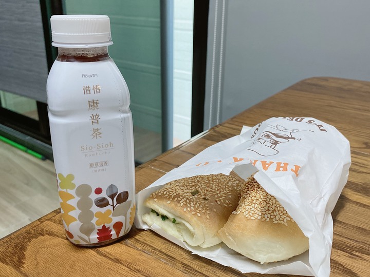天氣熱就是要喝飲品~快來喝”惜惜康普茶”，清爽解膩的好茶！
