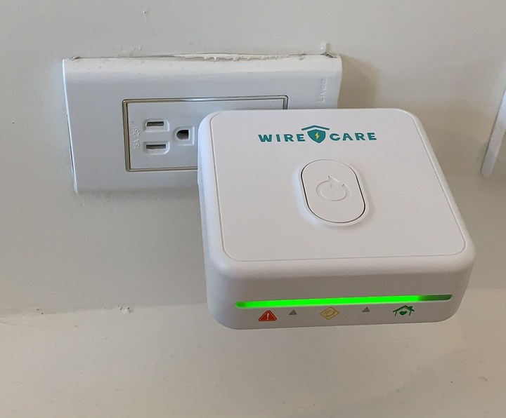 點我看大圖 【開箱】插座檢測器「WIRE CARE」