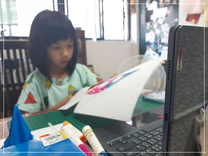 宅在家的好幫手!Lenovo Tab P11 Pro "孩子們的第一台類筆電平版“!