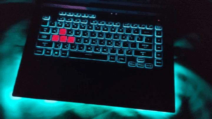 粉色妝點明快風格，ROG Strix G15 G513QM 電馭粉電競筆電開箱測試