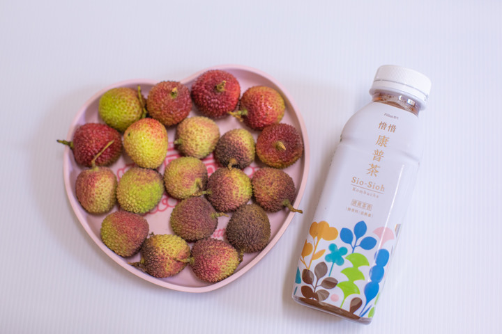 天氣熱就是要喝飲品~快來喝”惜惜康普茶”，清爽解膩的好茶！