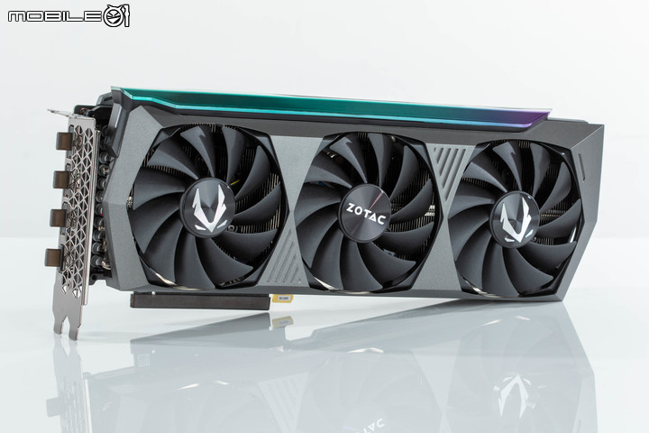 ZOTAC GAMING GeForce RTX 3080 Ti AMP Holo 顯示卡開箱實測 緊緻身形內的效能選擇