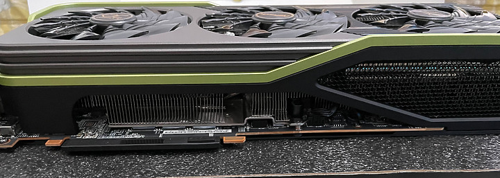 [心得]  ASRock AMD Radeon RX6900XT OC Formula 最後的灰燼! 新旗艦問世
